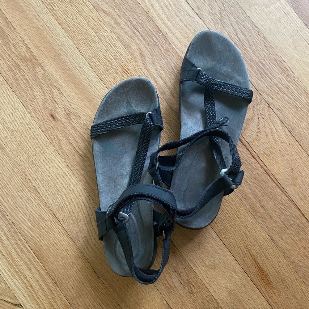 Eddie Bauer Black Strappy Sandals